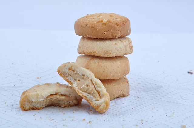 creamy-cookies-928399_640